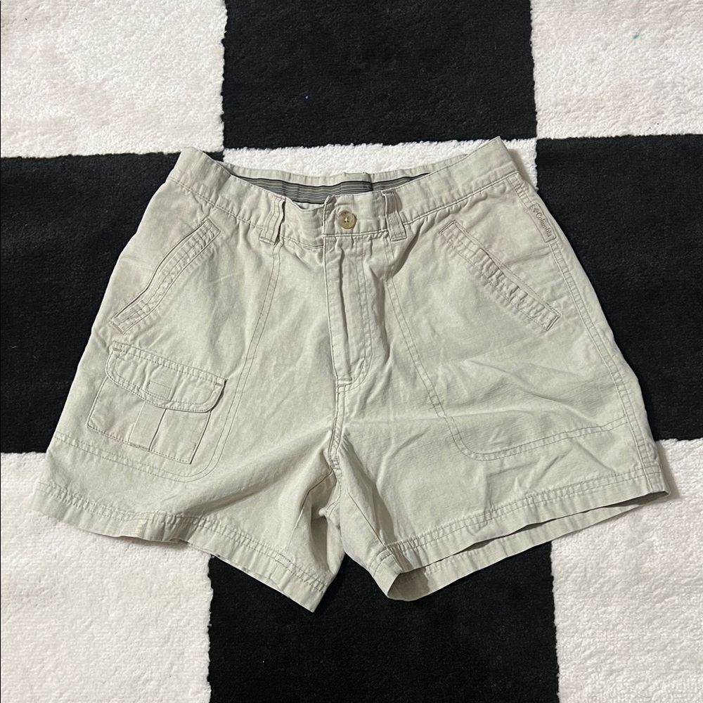 Columbia Women's Light Tan Cargo Shorts